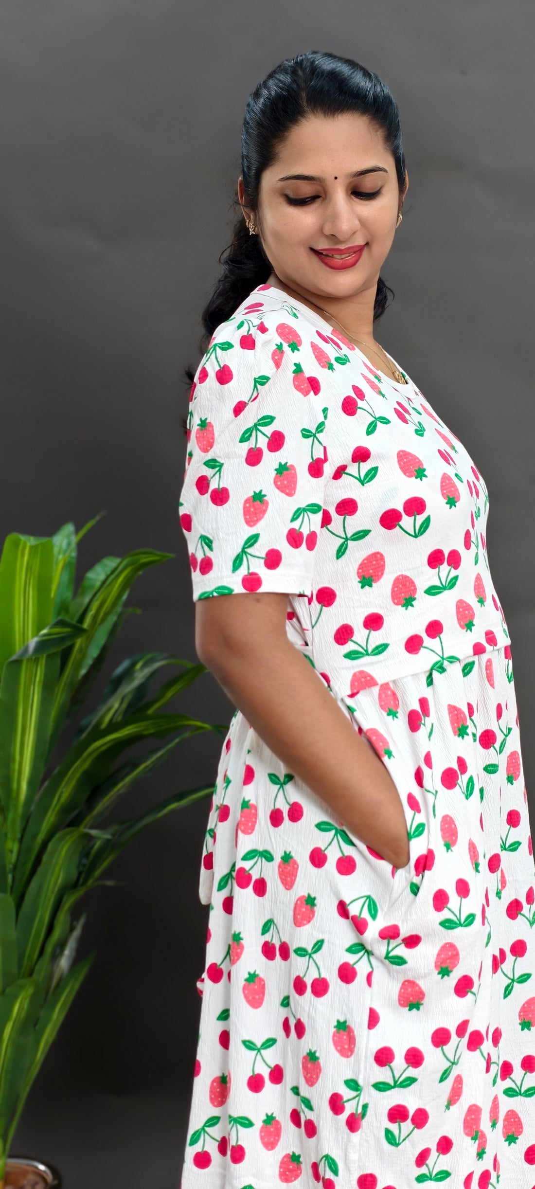 CHERRY WHITE | ZIPLESS CRINKLE MATERNITY MAXI -PUFF SLEEVES | ANKLE LENGTH MAXI